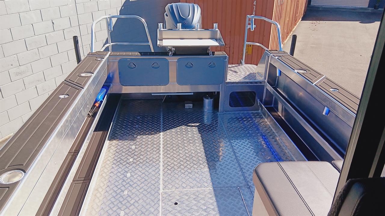 2025 Senator RH800