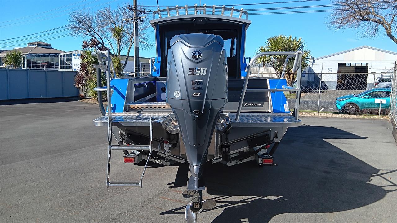 2025 Senator RH800