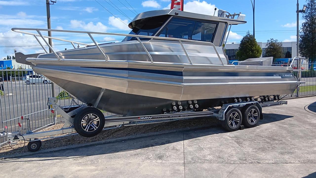 2025 Senator RH770