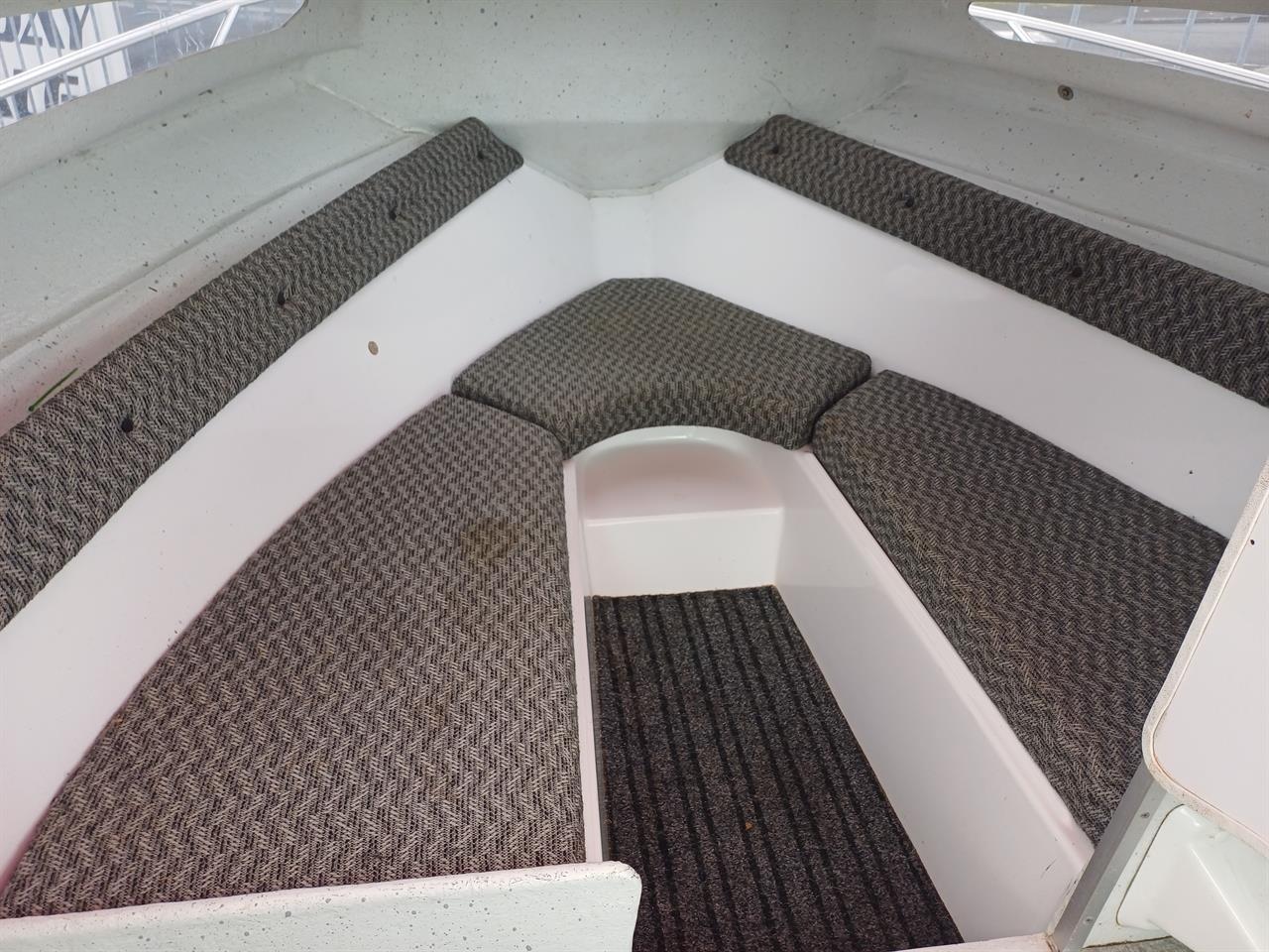 1993 Buccaneer 540 Fisherman