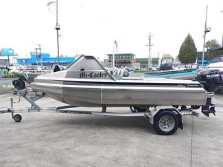 2022 Senator RC450 - Thumbnail