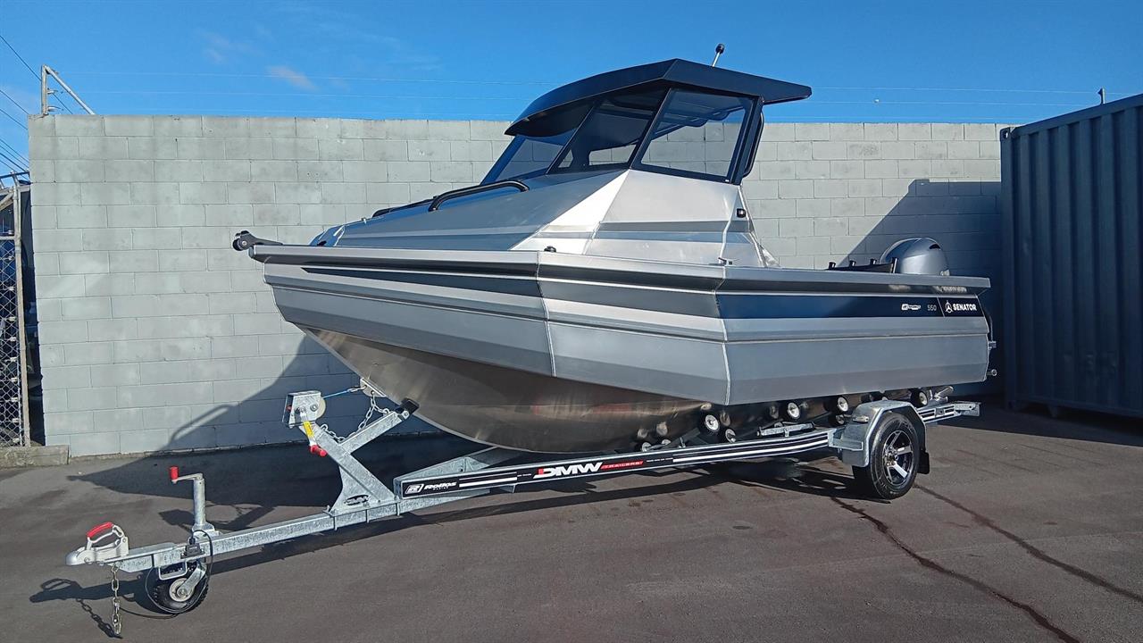 2025 Senator 550
