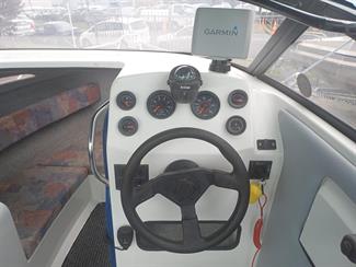 1999 Bonito 585 - Thumbnail