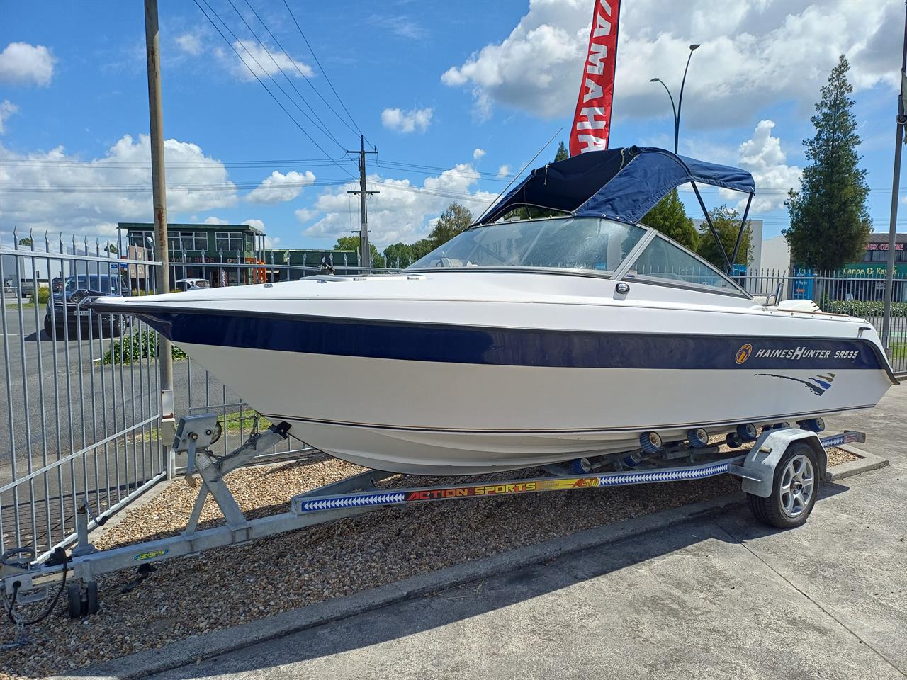 2002 Haines Hunter SR535