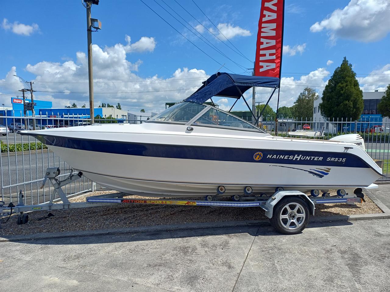 2002 Haines Hunter SR535